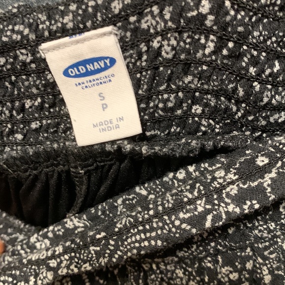 Old navy Blue Skirt - Picture 3 of 3